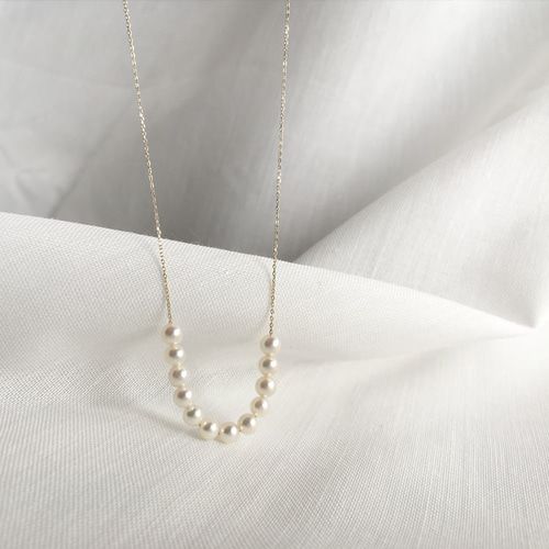 Golden Pearl Pendant Necklace