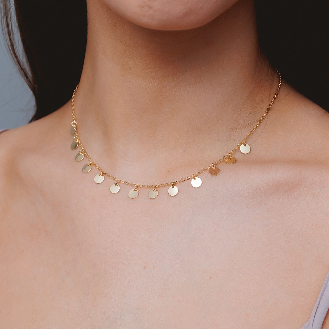 Minimal Round Charm Golden Necklace