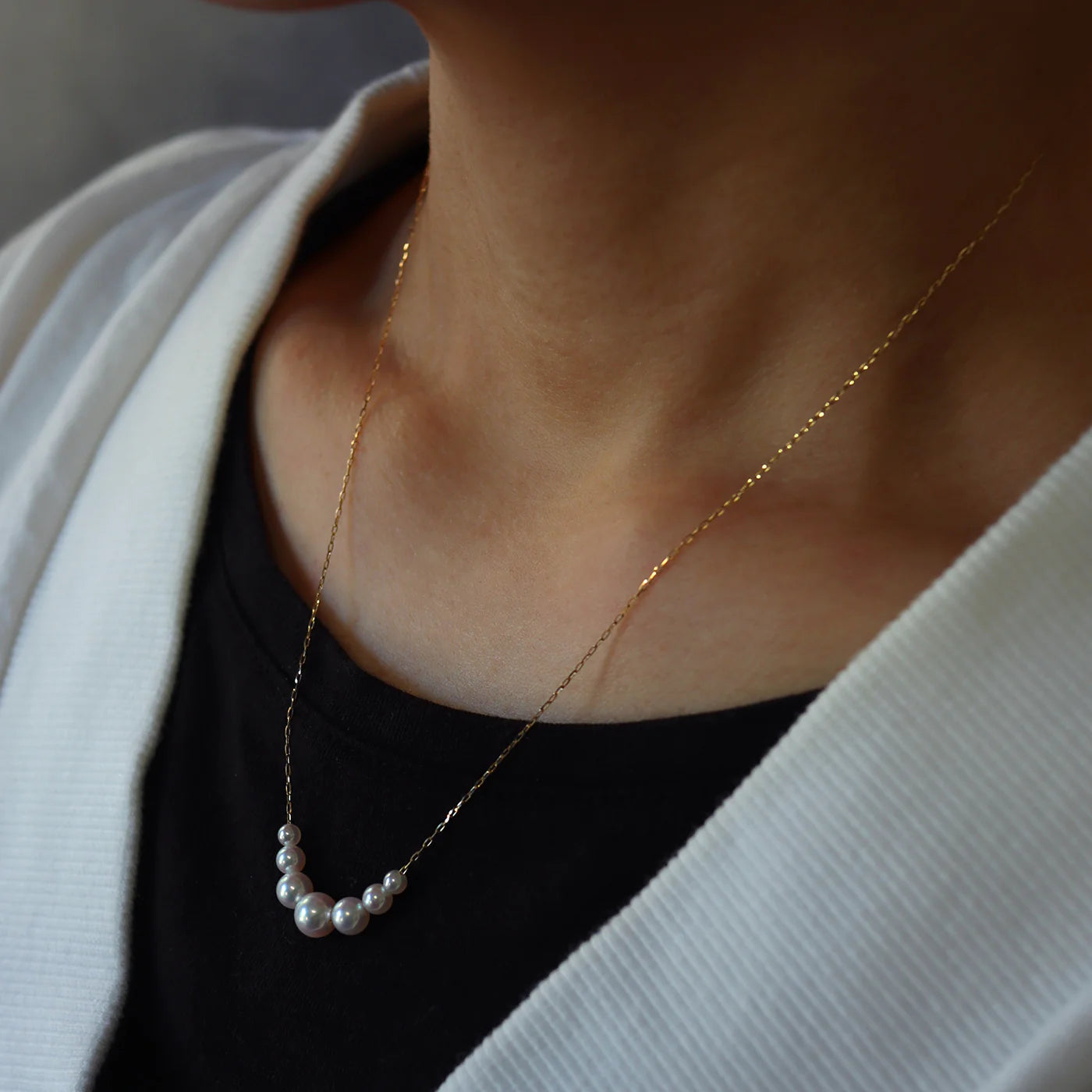 Graduated Pearl Chain Necklace