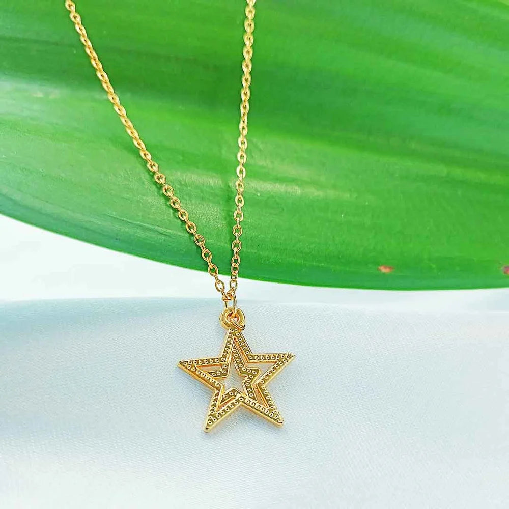 Elegant Golden Star Chain Pendant