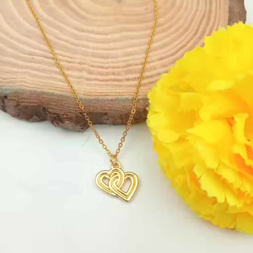Elegant Golden Heart Chain Pendant