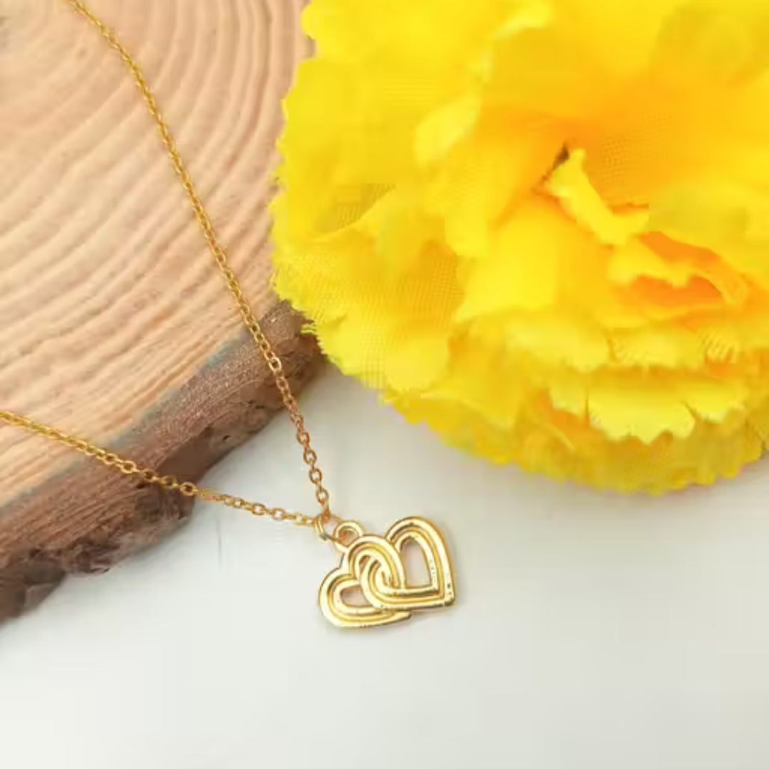 Elegant Golden Heart Chain Pendant