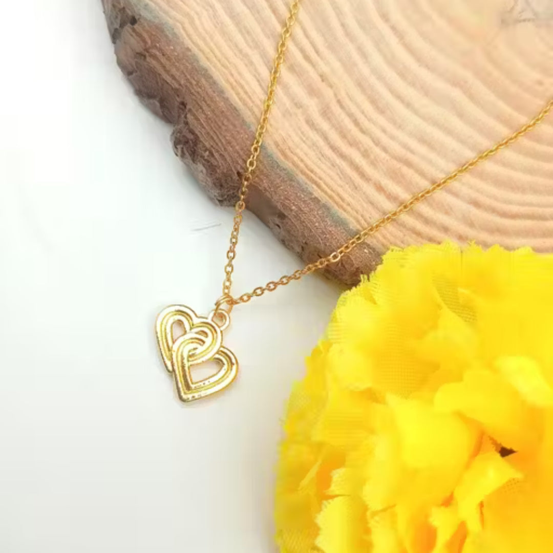 Elegant Golden Heart Chain Pendant
