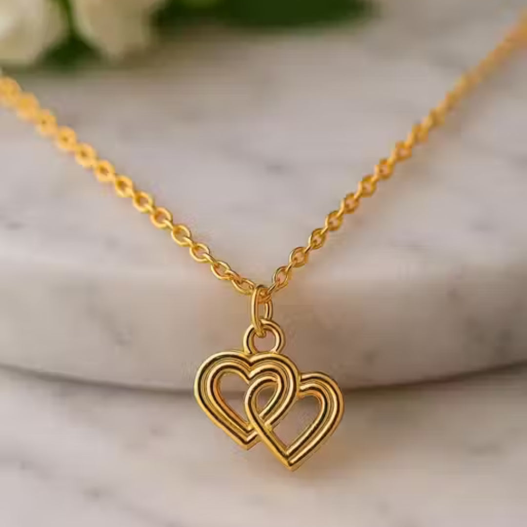 Elegant Golden Heart Chain Pendant