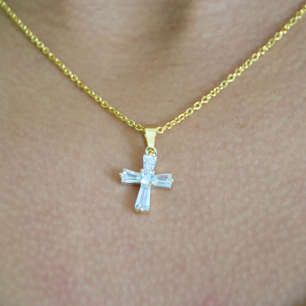 Dainty Cross Pendant Necklace