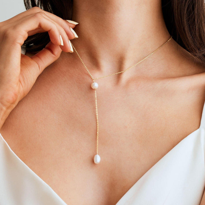 Elegant Pearl Lariat Necklace