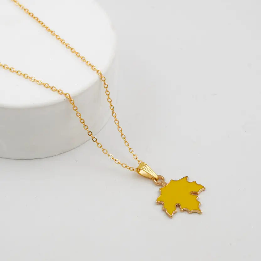 Pretty Maple Leaf Charm Pendant Necklace