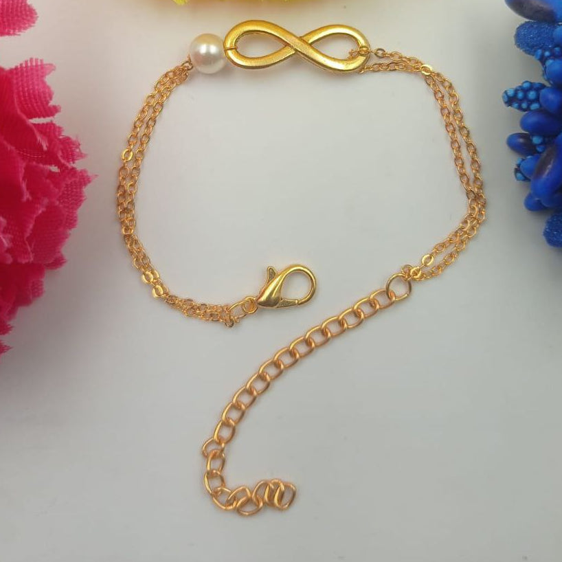 Minimal Elegant One Pearl Infinity Bracelet