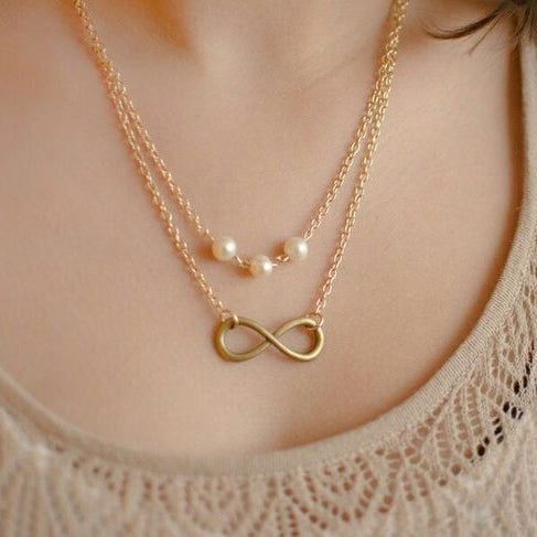 Minimal Clavicle Golden Chain 3-Pearl With Infinity Necklace