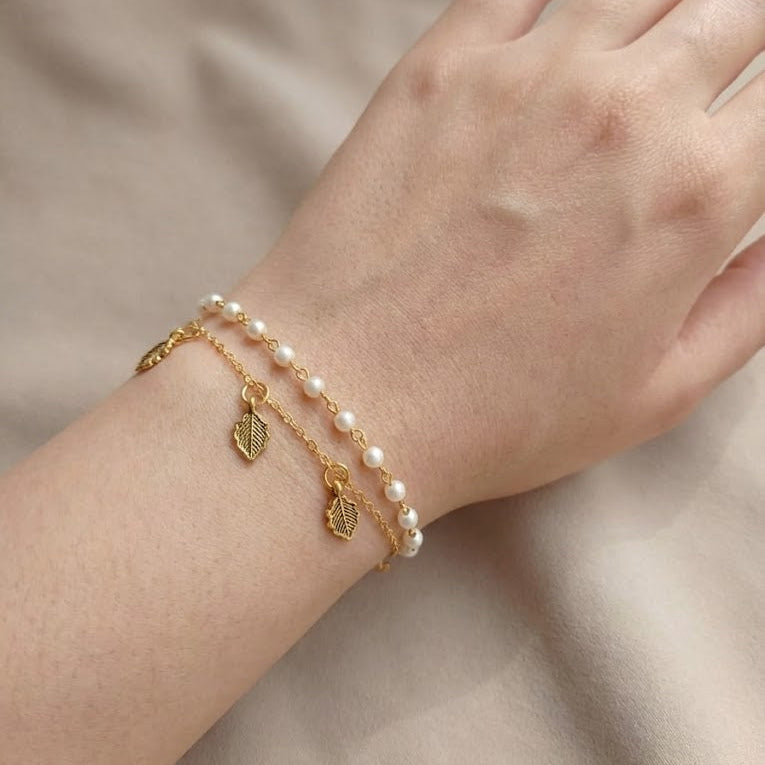 White Pearls Bracelet with Charm Big Leaf