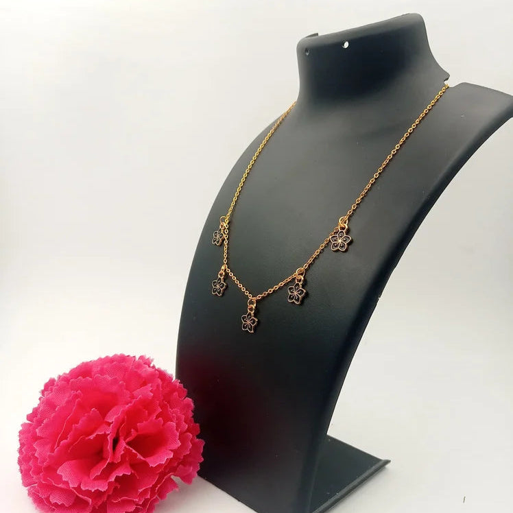 Golden Chain Flower Pendant Necklaces