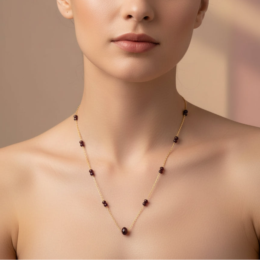 Classic Black & White Pearl Necklace