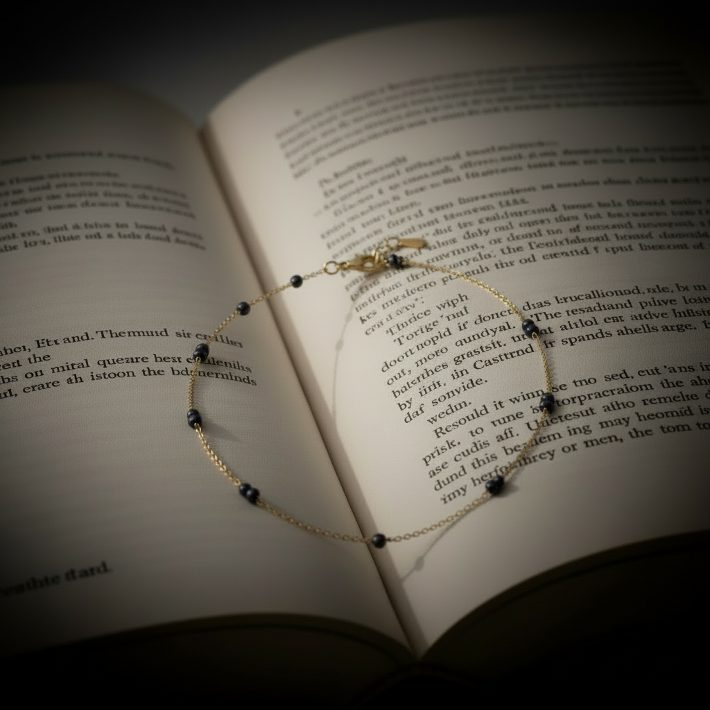 Classic Black & White Pearl Necklace